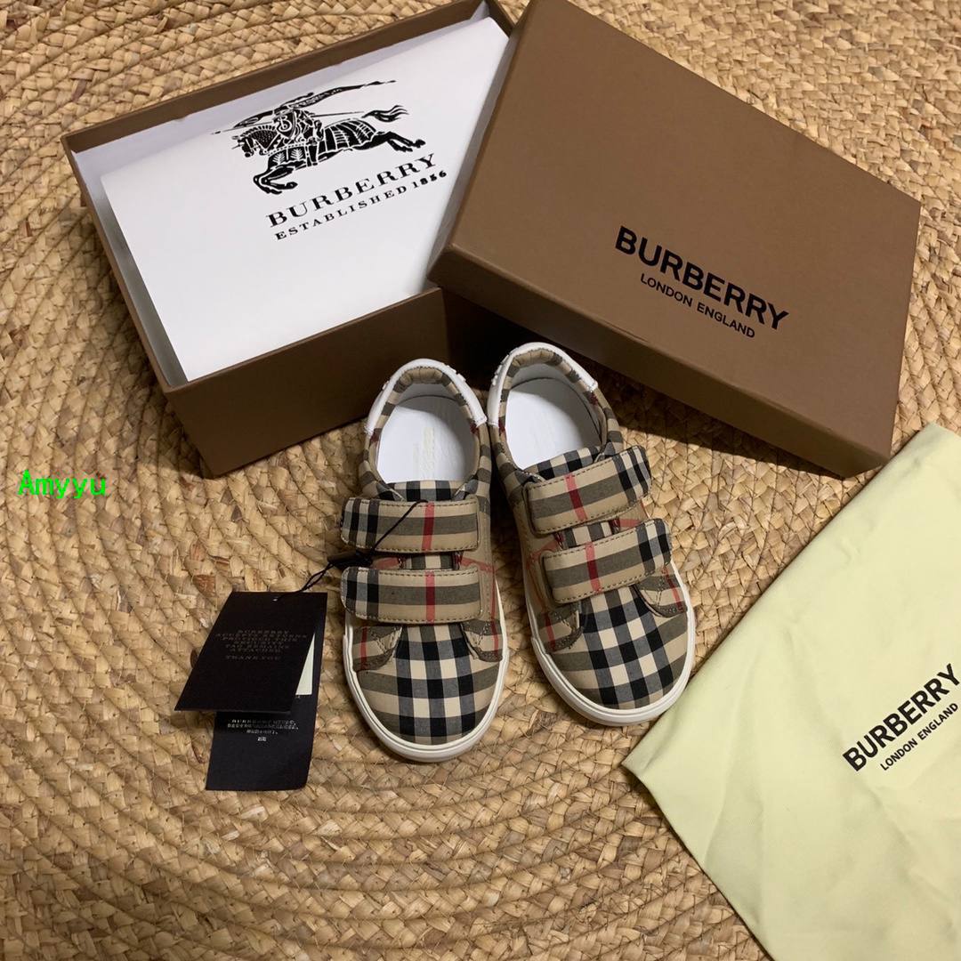 BURBERRY SHOES