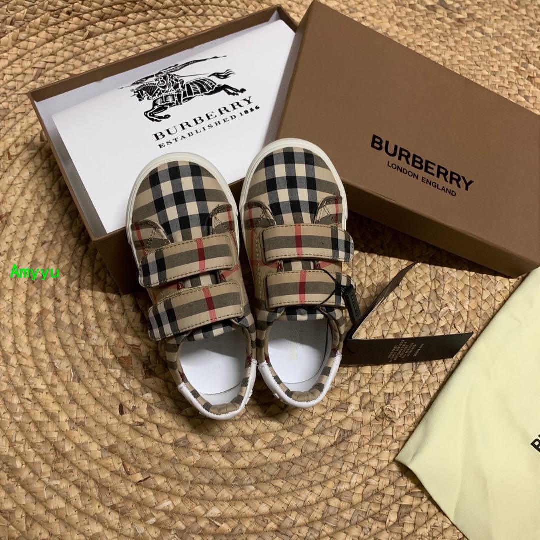 BURBERRY SHOES